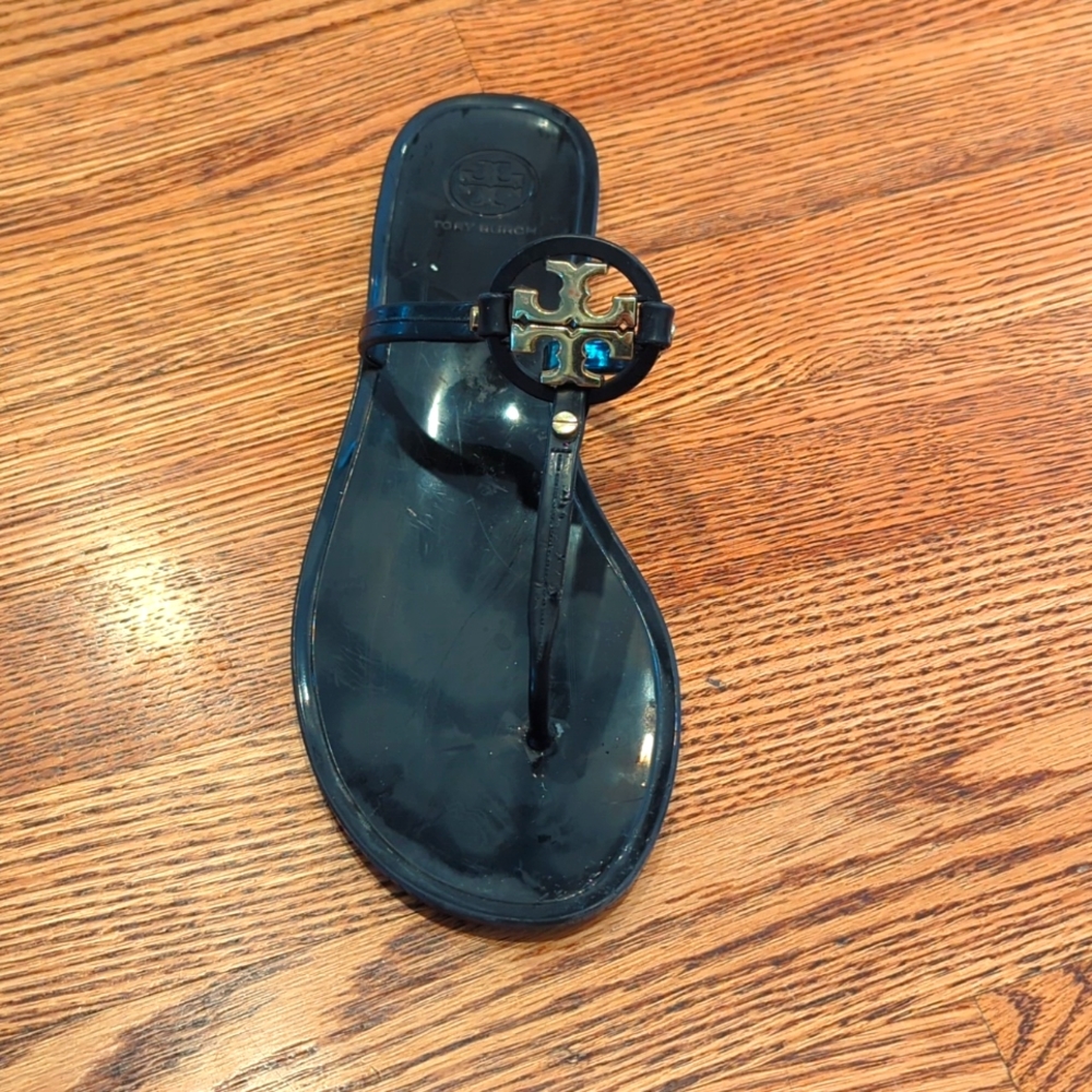 Right Tory Burch jelly sandal